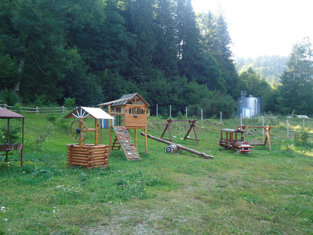 Pensiunea Geona Poiana Teiului Zewnętrze zdjęcie
